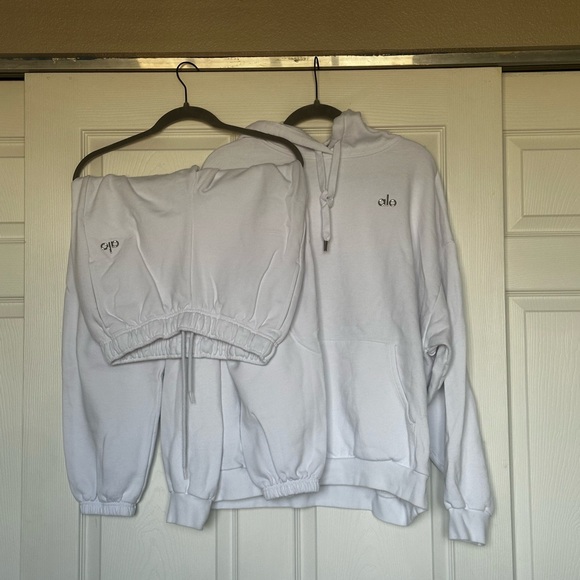 Alo white hoodie and sweat set - Picture 2 of 3
